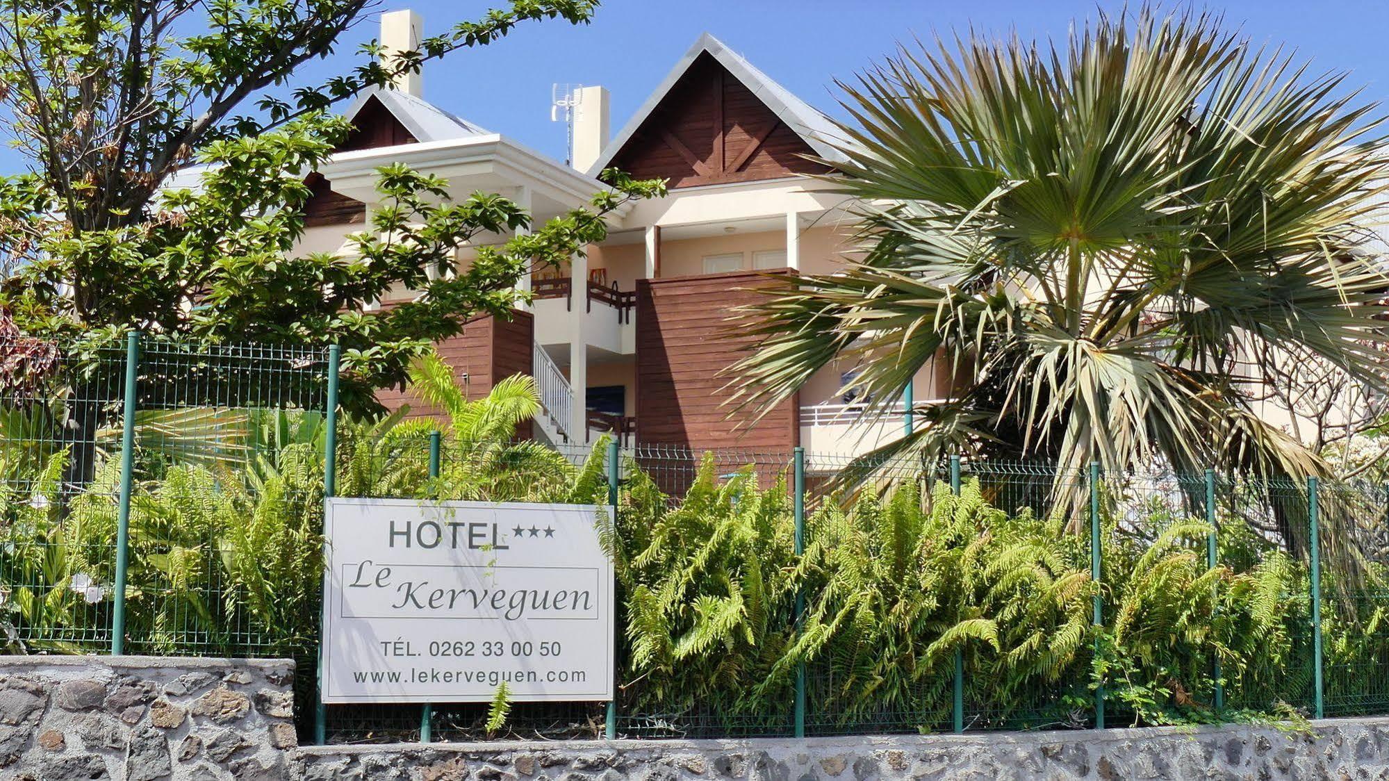 Hotel Le Kerveguen Saint-Gilles-les Bains Exteriér fotografie